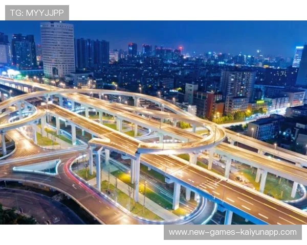 成都蓉城快节奏推进直抵对方禁区边界